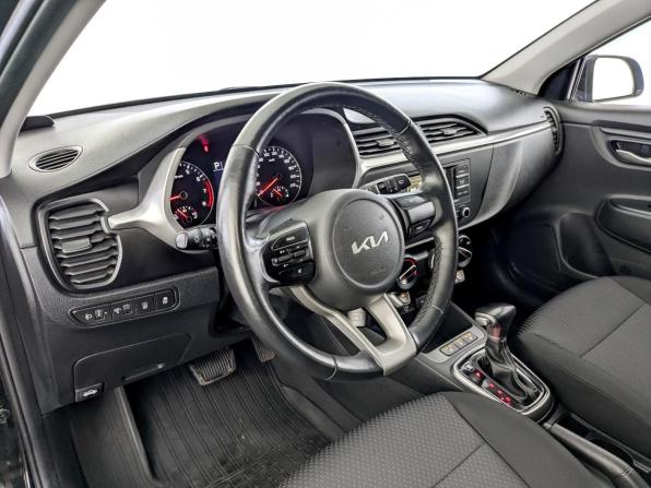 Kia Rio IV Рестайлинг с пробегом 2021 года, цена 1 750 000 рублей, 93397 км, хэтчбек, Автокод Объявления