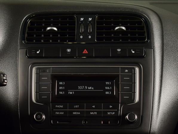 Volkswagen Polo V Рестайлинг с пробегом 2016 года, цена 1 149 995 рублей, 159172 км, седан, Автокод Объявления