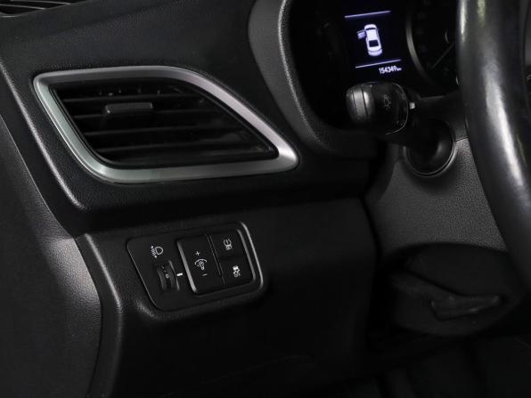 Hyundai Solaris II с пробегом 2018 года, цена 1 350 000 рублей, 154349 км, седан, Автокод Объявления