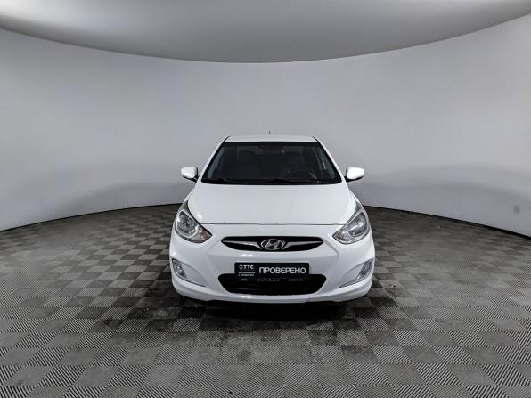 Hyundai Solaris I с пробегом 2012 года, цена 750 000 рублей, 176335 км, седан, Автокод Объявления