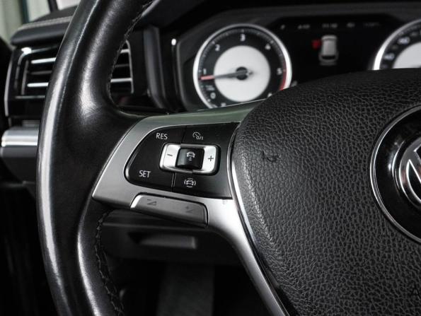 Volkswagen Touareg III с пробегом 2018 года, цена 3 599 000 рублей, 249749 км, внедорожник, Автокод Объявления
