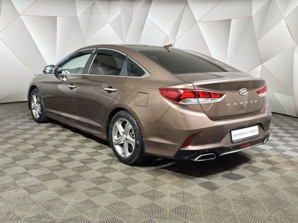 Hyundai Sonata VII (LF) Рестайлинг с пробегом 2017 года, цена 1 695 000 рублей, 124540 км, седан, Автокод Объявления