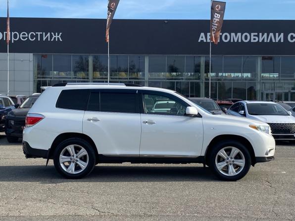 Toyota Highlander II (XU40) Рестайлинг с пробегом 2011 года, цена 1 715 000 рублей, 268200 км, внедорожник, Автокод Объявления