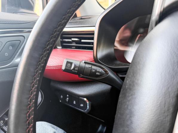 Haval Jolion I Рестайлинг с пробегом 2024 года, цена 2 152 500 рублей, 41351 км, внедорожник, Автокод Объявления
