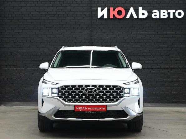 Hyundai Santa Fe IV Рестайлинг с пробегом 2023 года, цена 4 160 000 рублей, 61180 км, внедорожник, Автокод Объявления