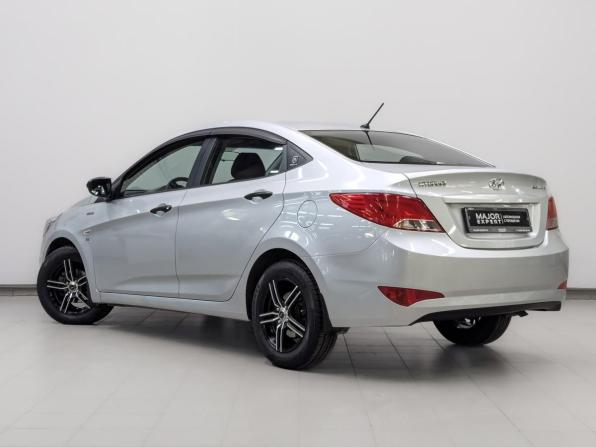 Hyundai Solaris I Рестайлинг с пробегом 2015 года, цена 1 140 000 рублей, 89682 км, седан, Автокод Объявления