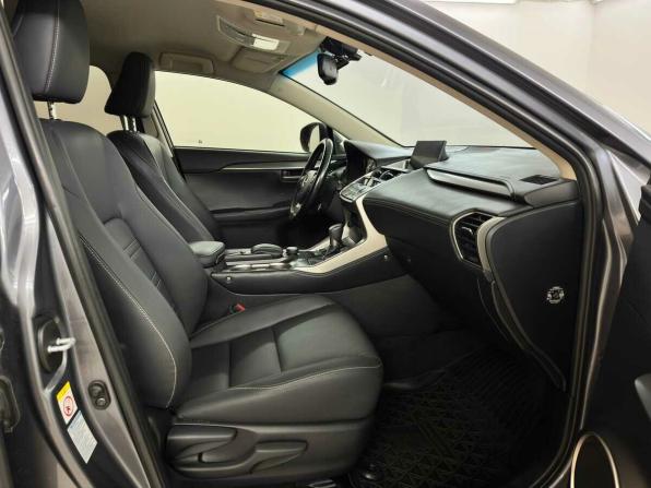 Lexus NX I с пробегом 2015 года, цена 2 360 000 рублей, 186798 км, внедорожник, Автокод Объявления