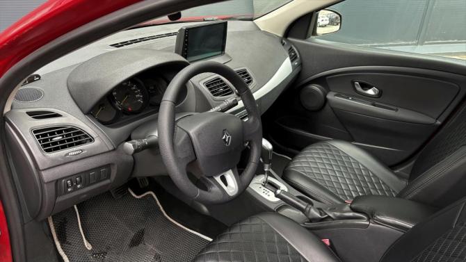 Renault Megane III с пробегом 2010 года, цена 750 000 рублей, 173238 км, хэтчбек, Автокод Объявления