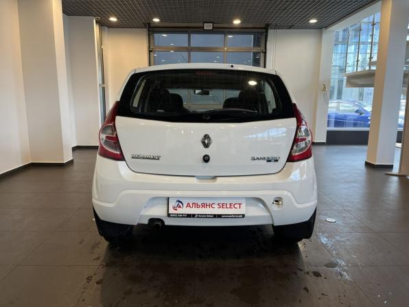 Renault Sandero I с пробегом 2013 года, цена 570 000 рублей, 120053 км, хэтчбек, Автокод Объявления