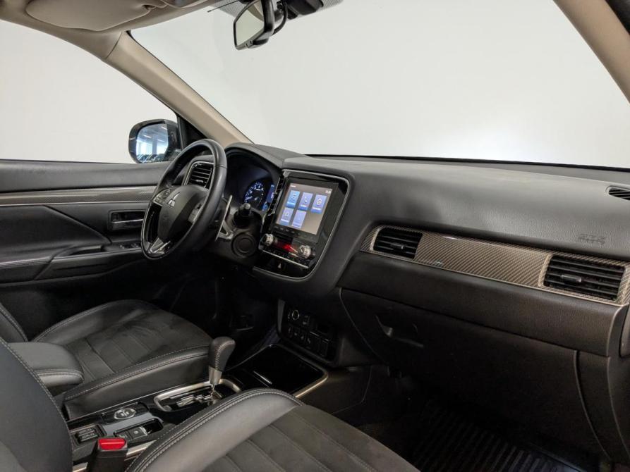 Mitsubishi Outlander III Рестайлинг 3 Санкт-Петербург  - изображение 11