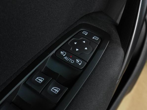 Renault Megane IV с пробегом 2019 года, цена 1 549 000 рублей, 98008 км, универсал, Автокод Объявления