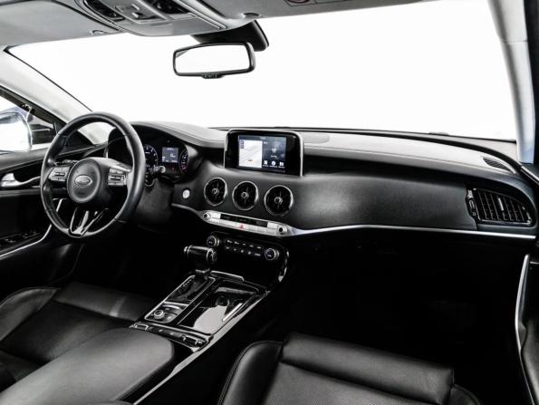 Kia Stinger I с пробегом 2019 года, цена 2 099 000 рублей, 167357 км, лифтбек, Автокод Объявления