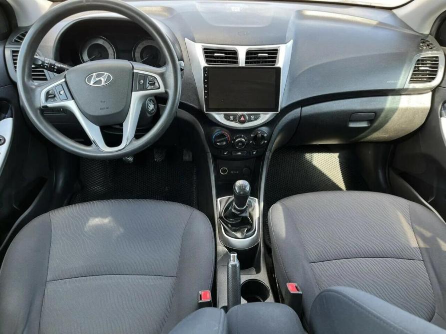 Hyundai Solaris I Буинск  - изображение 13