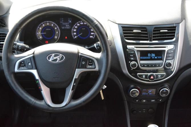 Hyundai Solaris I Рестайлинг с пробегом 2016 года, цена 850 000 рублей, 171358 км, седан, Автокод Объявления