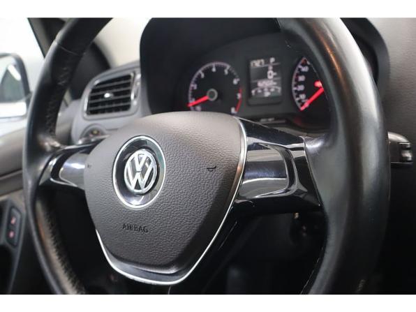 Volkswagen Polo V Рестайлинг с пробегом 2016 года, цена 1 049 000 рублей, 162116 км, седан, Автокод Объявления
