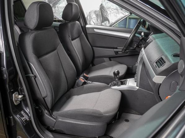 Opel Astra H Рестайлинг с пробегом 2012 года, цена 899 000 рублей, 119573 км, седан, Автокод Объявления