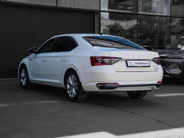 Skoda Superb III Рестайлинг с пробегом 2020 года, цена 2 450 000 рублей, 53940 км, лифтбек, Автокод Объявления