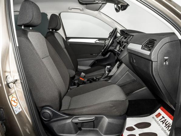 Volkswagen Tiguan II Рестайлинг с пробегом 2021 года, цена 2 849 500 рублей, 46348 км, внедорожник, Автокод Объявления