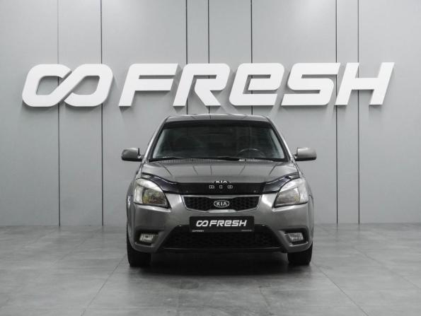 Kia Rio II Рестайлинг с пробегом 2010 года, цена 543 000 рублей, 200998 км, седан, Автокод Объявления