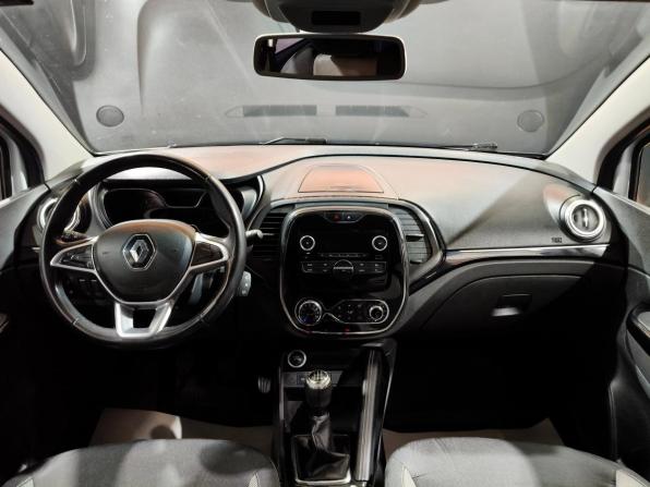 Renault Kaptur I Рестайлинг с пробегом 2022 года, цена 1 649 000 рублей, 68422 км, внедорожник, Автокод Объявления