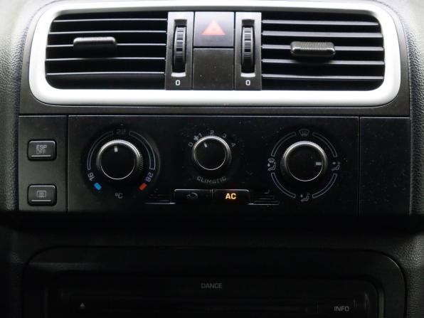 Skoda Fabia II с пробегом 2010 года, цена 715 000 рублей, 80021 км, хэтчбек, Автокод Объявления