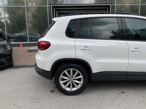 Volkswagen Tiguan I Рестайлинг с пробегом 2015 года, цена 1 329 000 рублей, 137621 км, внедорожник, Автокод Объявления