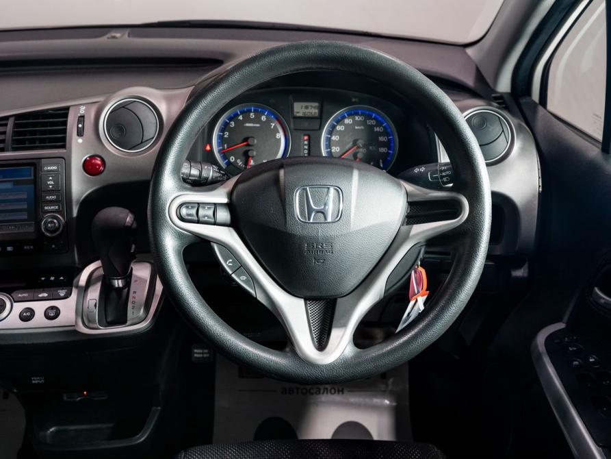 Honda Stream II Рестайлинг Чита  - изображение 9