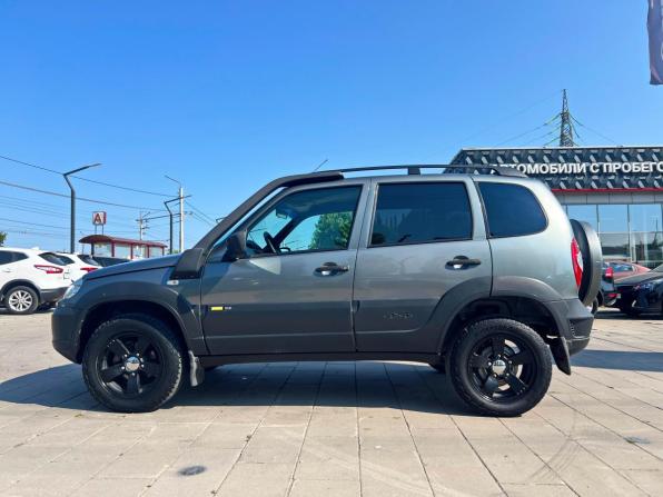 Chevrolet Niva I Рестайлинг с пробегом 2017 года, цена 694 900 рублей, 116971 км, внедорожник, Автокод Объявления
