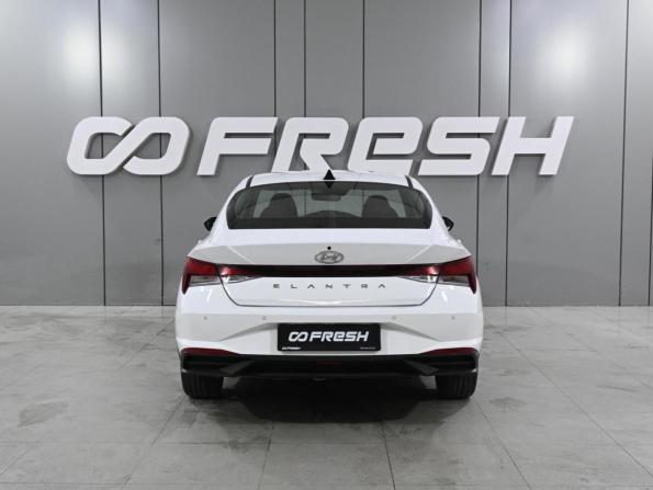 Hyundai Elantra VII (CN7) с пробегом 2021 года, цена 2 199 000 рублей, 68140 км, седан, Автокод Объявления