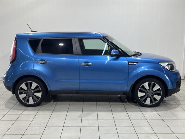 Kia Soul II Рестайлинг с пробегом 2019 года, цена 1 535 000 рублей, 98657 км, хэтчбек, Автокод Объявления
