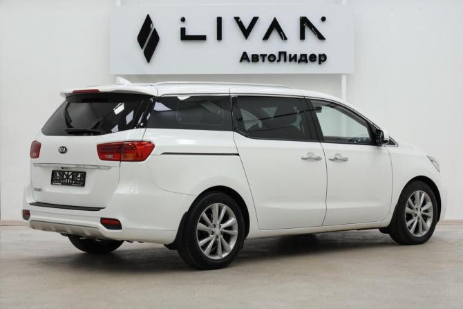 Kia Carnival III с пробегом 2018 года, цена 1 595 000 рублей, 88686 км, минивэн, Автокод Объявления
