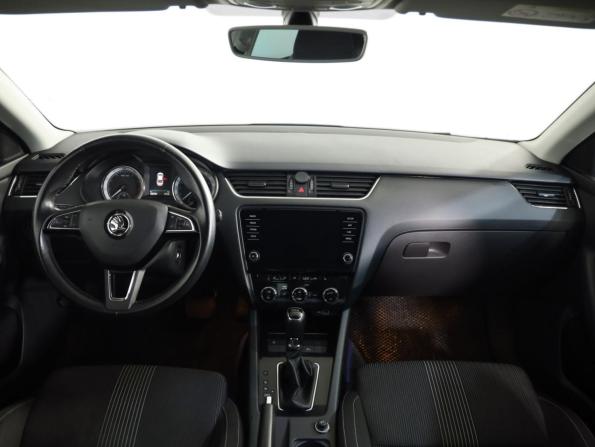 Skoda Octavia III (A7) Рестайлинг с пробегом 2018 года, цена 1 819 000 рублей, 106488 км, лифтбек, Автокод Объявления