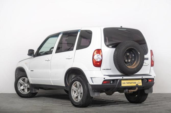 Chevrolet Niva I Рестайлинг с пробегом 2018 года, цена 799 000 рублей, 150000 км, внедорожник, Автокод Объявления