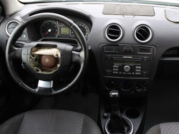 Ford Fusion I Рестайлинг с пробегом 2007 года, цена 219 000 рублей, 304979 км, хэтчбек, Автокод Объявления