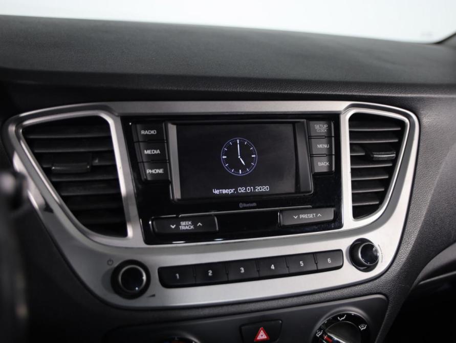 Hyundai Solaris II Санкт-Петербург  - изображение 15