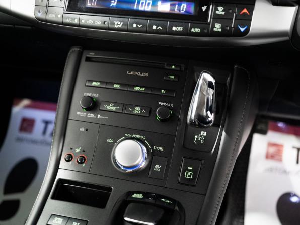Lexus CT I с пробегом 2011 года, цена 1 349 500 рублей, 193001 км, хэтчбек, Автокод Объявления