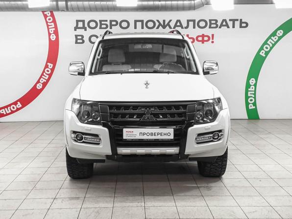 Mitsubishi Pajero IV Рестайлинг 2 с пробегом 2019 года, цена 3 660 000 рублей, 35948 км, внедорожник, Автокод Объявления