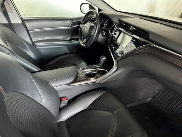 Toyota Camry VIII (XV70) с пробегом 2018 года, цена 2 100 000 рублей, 278787 км, седан, Автокод Объявления