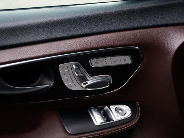 Mercedes-Benz V-Класс III (W447) с пробегом 2015 года, цена 3 638 000 рублей, 147000 км, минивэн, Автокод Объявления
