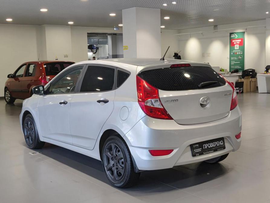 Hyundai Solaris I Казань  - изображение 8