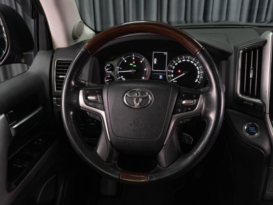 Toyota Land Cruiser 200 Series Рестайлинг 2 Тюмень  - изображение 24