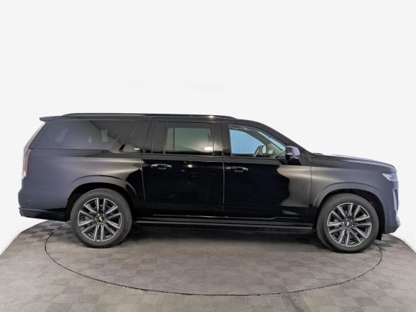 Cadillac Escalade V с пробегом 2023 года, цена 10 950 000 рублей, 32425 км, внедорожник, Автокод Объявления