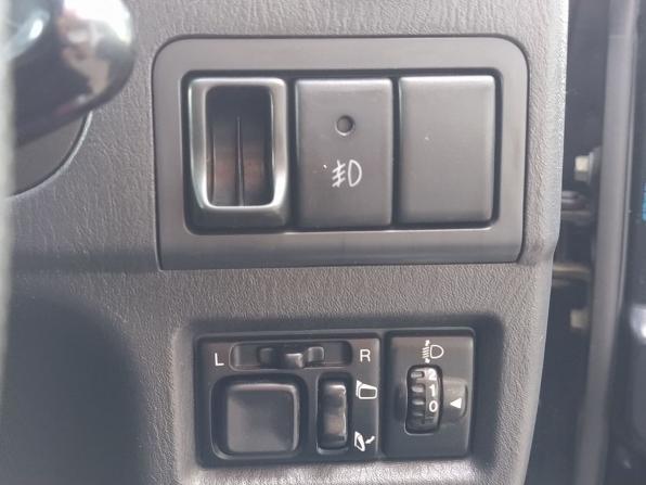 Suzuki Jimny III Рестайлинг 1 с пробегом 2011 года, цена 850 000 рублей, 103798 км, внедорожник, Автокод Объявления
