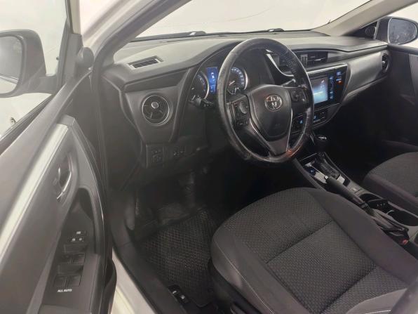 Toyota Corolla XI (E160 E170 E180) Рестайлинг 1 с пробегом 2016 года, цена 1 139 000 рублей, 233281 км, седан, Автокод Объявления