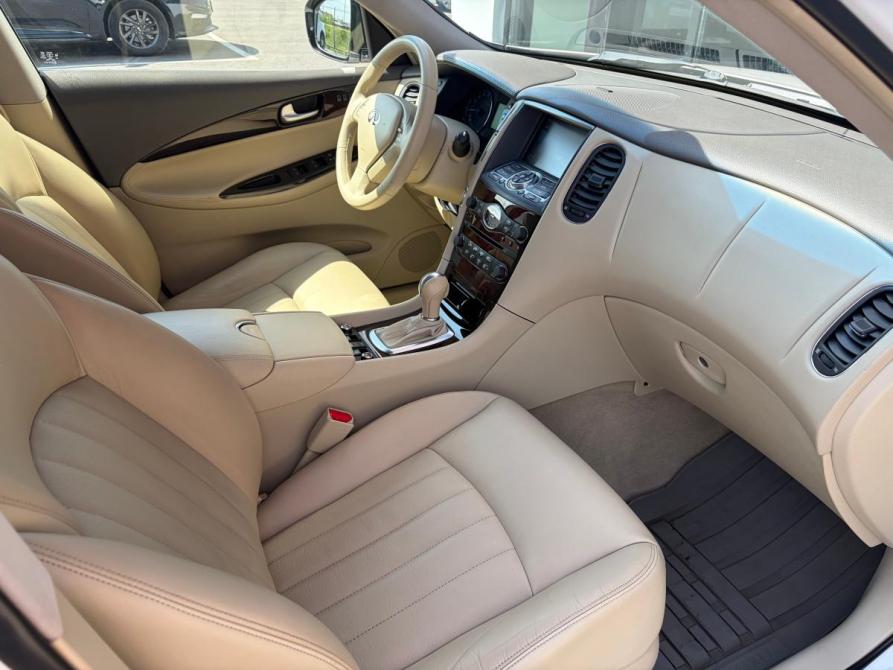 Infiniti QX50 I Азнакаево  - изображение 10