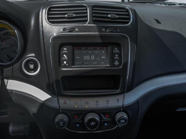 Dodge Journey I Рестайлинг с пробегом 2015 года, цена 1 590 000 рублей, 66068 км, внедорожник, Автокод Объявления