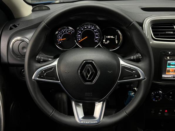 Renault Sandero II Рестайлинг с пробегом 2019 года, цена 1 090 000 рублей, 118446 км, хэтчбек, Автокод Объявления