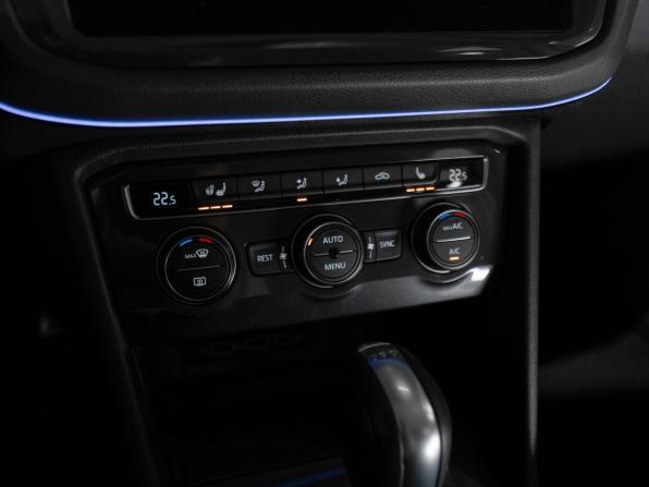 Volkswagen Tiguan II с пробегом 2018 года, цена 1 900 000 рублей, 94204 км, внедорожник, Автокод Объявления