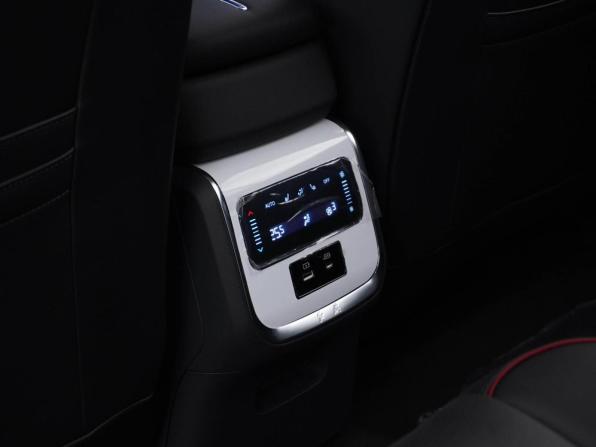Hongqi HS7 II с пробегом 2025 года, цена 5 519 444 рубля, 927 км, внедорожник, Автокод Объявления