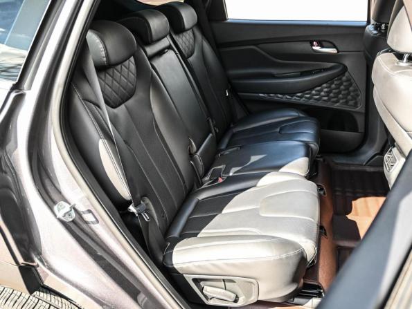 Hyundai Santa Fe IV Рестайлинг с пробегом 2021 года, цена 4 189 000 рублей, 18880 км, внедорожник, Автокод Объявления